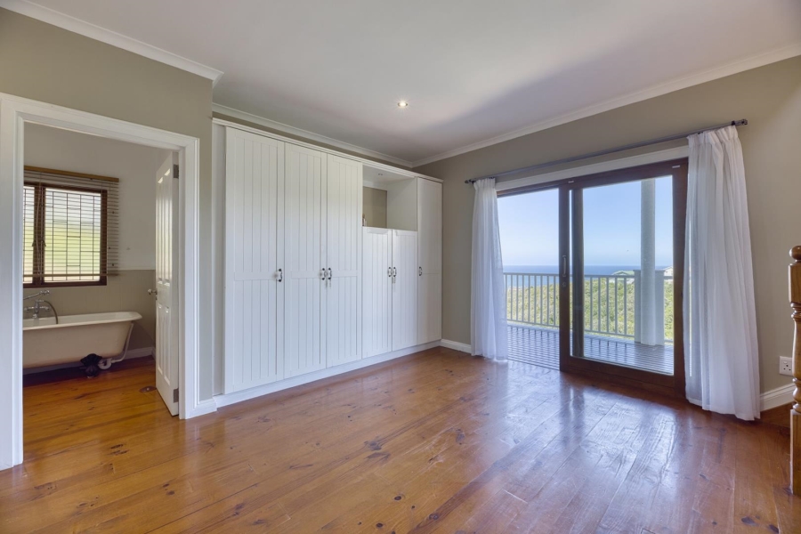 3 Bedroom Property for Sale in Herolds Bay Western Cape